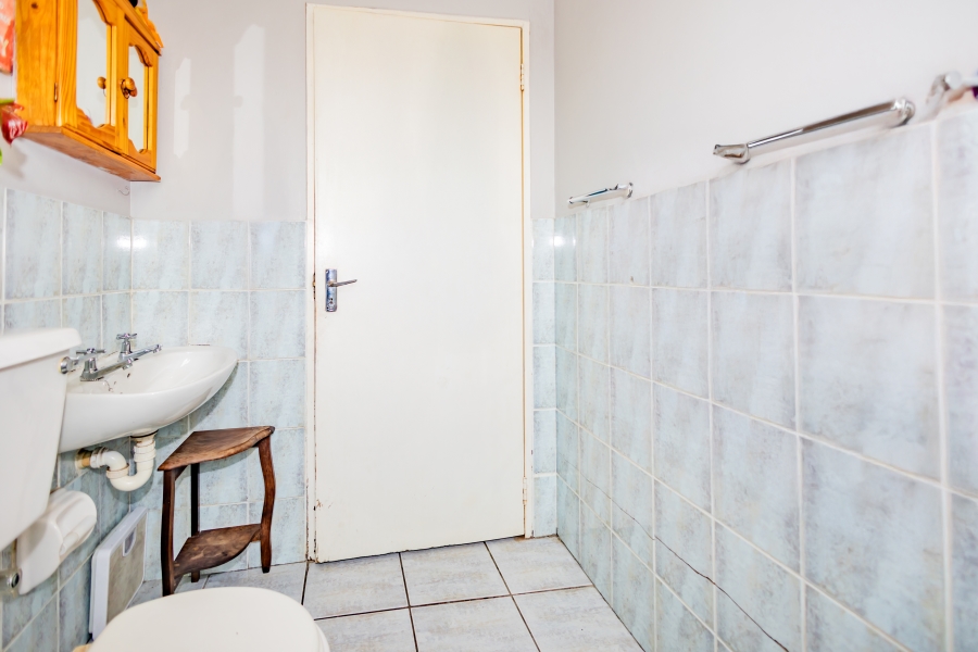 3 Bedroom Property for Sale in Protea Village Western Cape